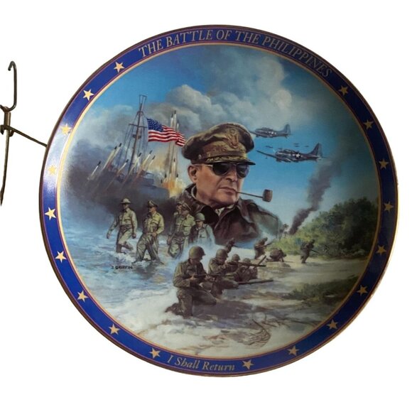 The Bradford Exchange WWII The Remembrance Series:1-5-Decorative Plates-8 in - Picture 12 of 13